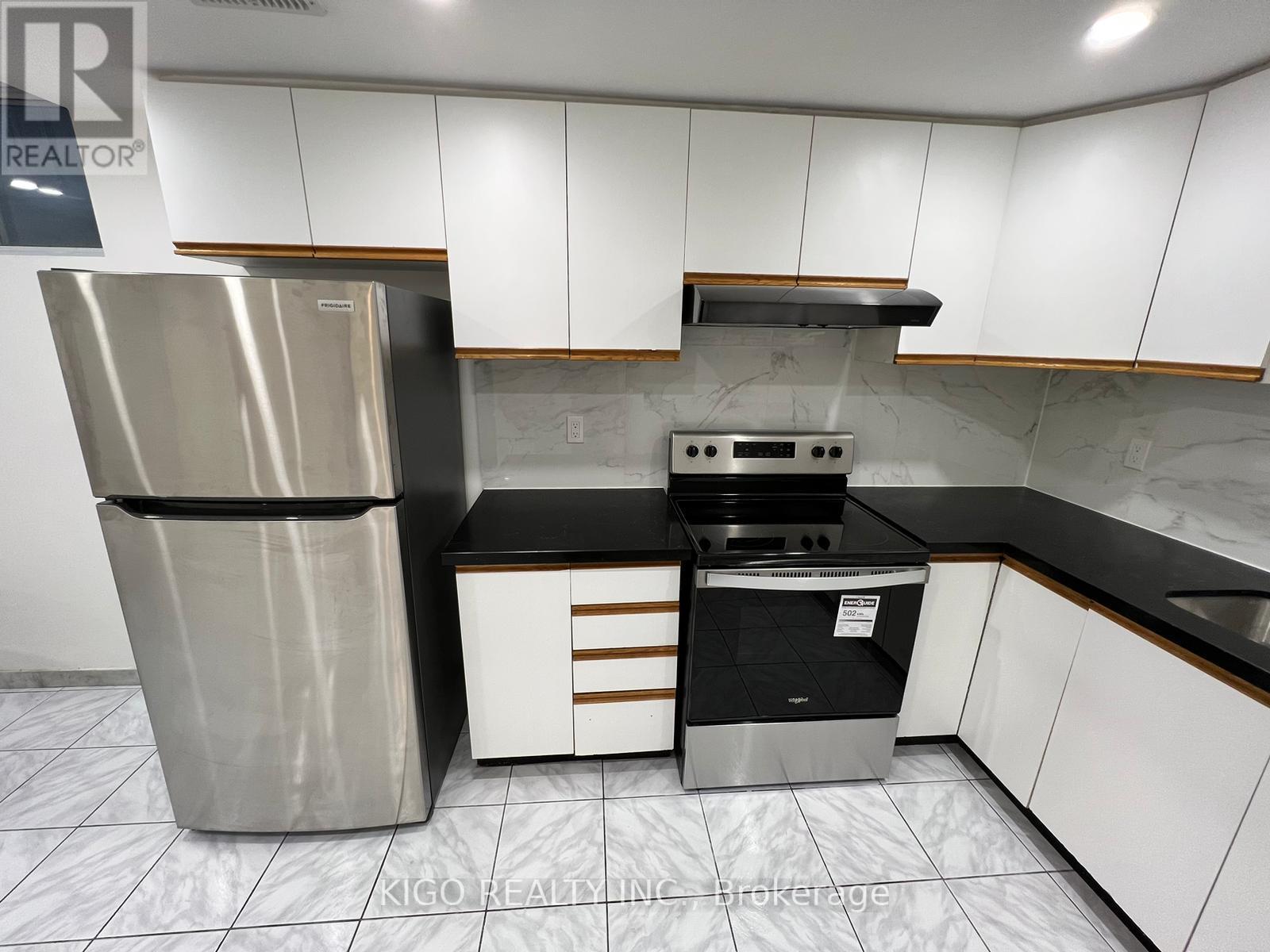 Basement - 5907 Ladyburn Crescent, Mississauga, Ontario  L5M 4V6 - Photo 10 - W13222452