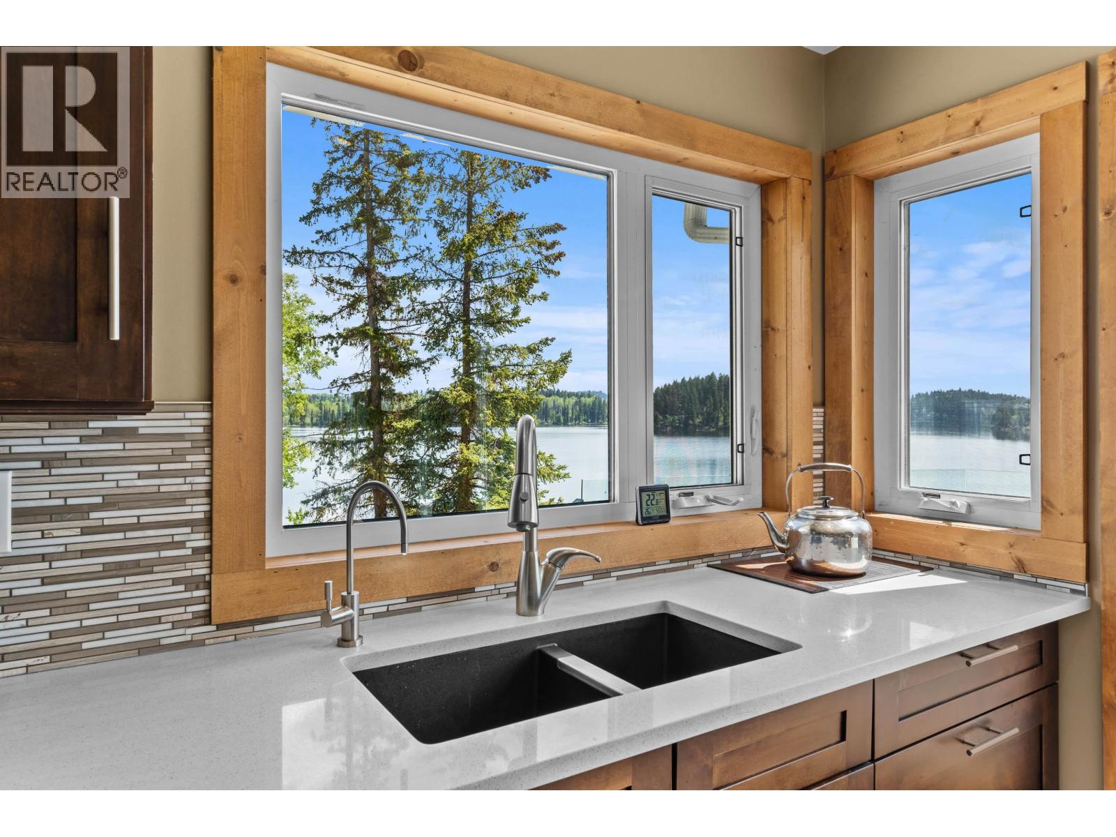 8046 N Bridge Lake Road, Bridge Lake, British Columbia  V0K 1X2 - Photo 8 - R3130169