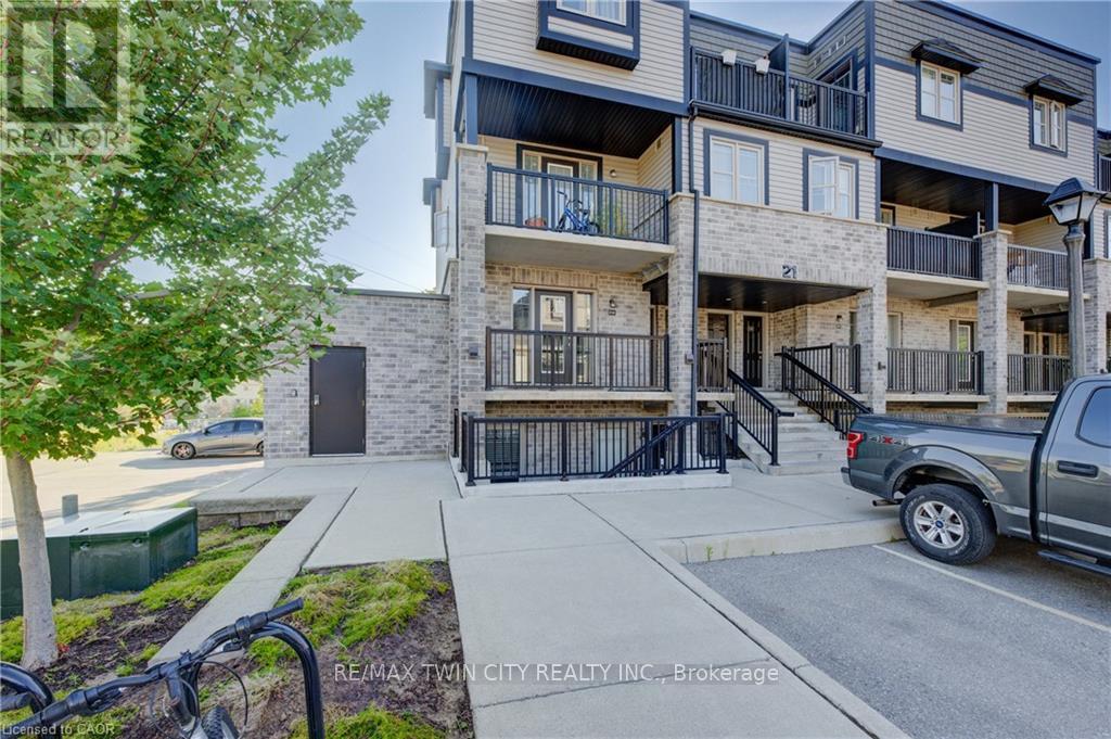 21a - 1989 Ottawa Street S, Kitchener, Ontario  N2E 0G7 - Photo 2 - X13222250