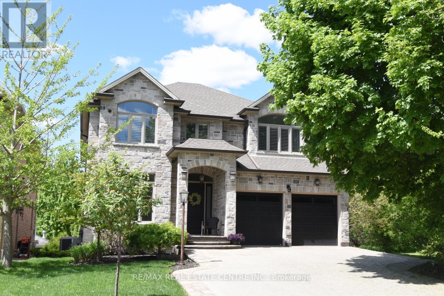 211 TOLLGATE DRIVE, Hamilton, Ontario
