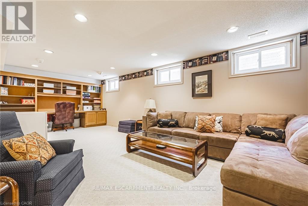 33 Golfview Crescent, Hamilton, Ontario  L9H 6V1 - Photo 32 - X13222316