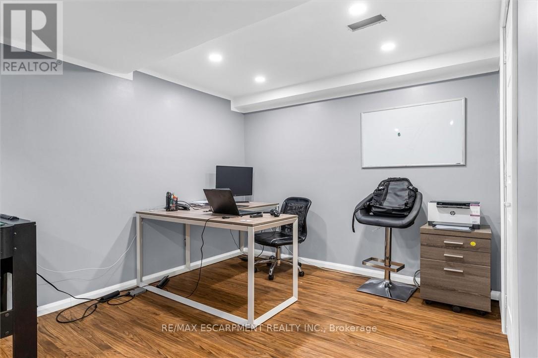 55 Greenwich Avenue, Hamilton, Ontario  L8J 0L6 - Photo 26 - X13222354