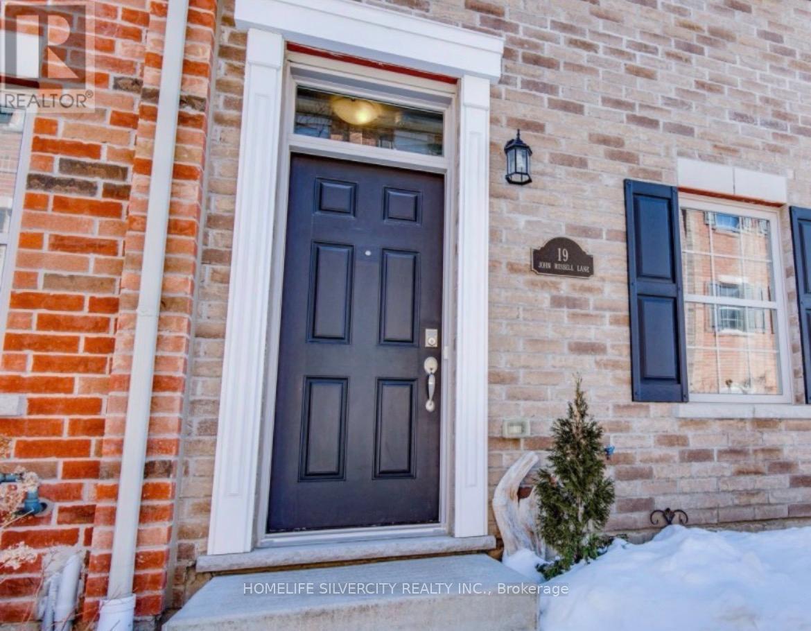19 John Russell Lane, Kitchener, Ontario  N2H 0B5 - Photo 2 - X13222356