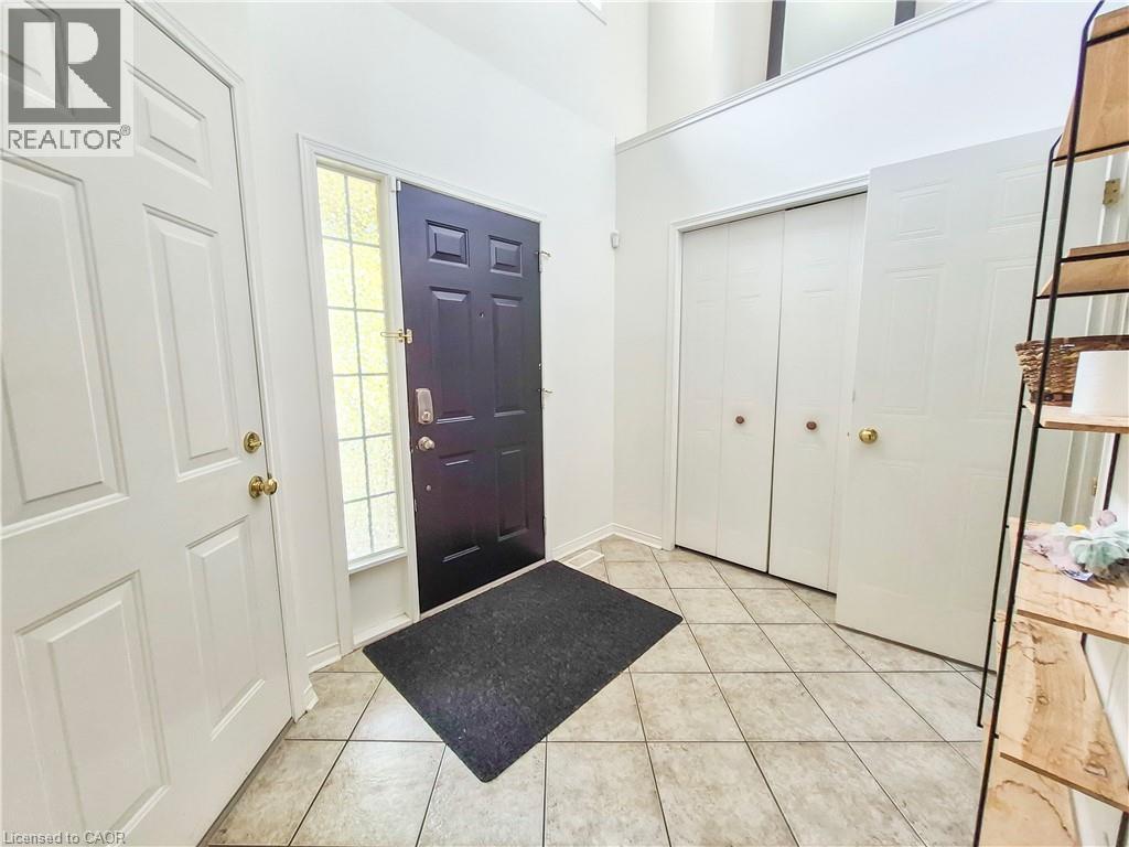 147 Dubrick Crescent Unit# 1, Kitchener, Ontario  N2E 4G3 - Photo 3 - 40835374