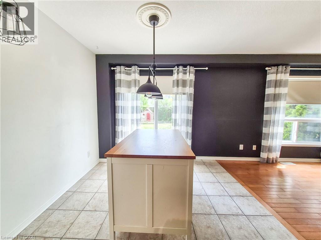 147 Dubrick Crescent Unit# 1, Kitchener, Ontario  N2E 4G3 - Photo 9 - 40835374