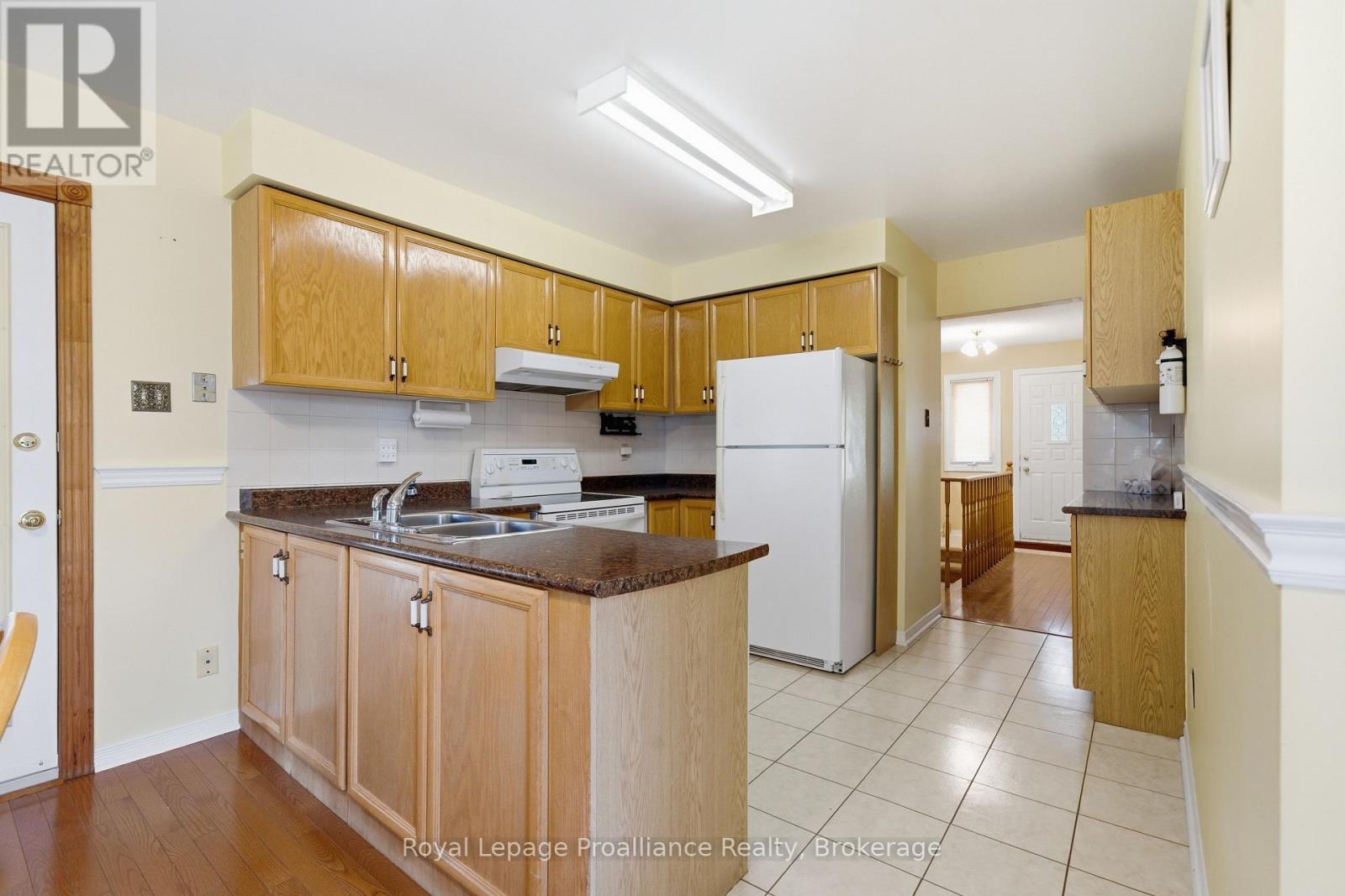 6 Doncaster Crescent, Clarington, Ontario  L1B 1E8 - Photo 12 - E13222822