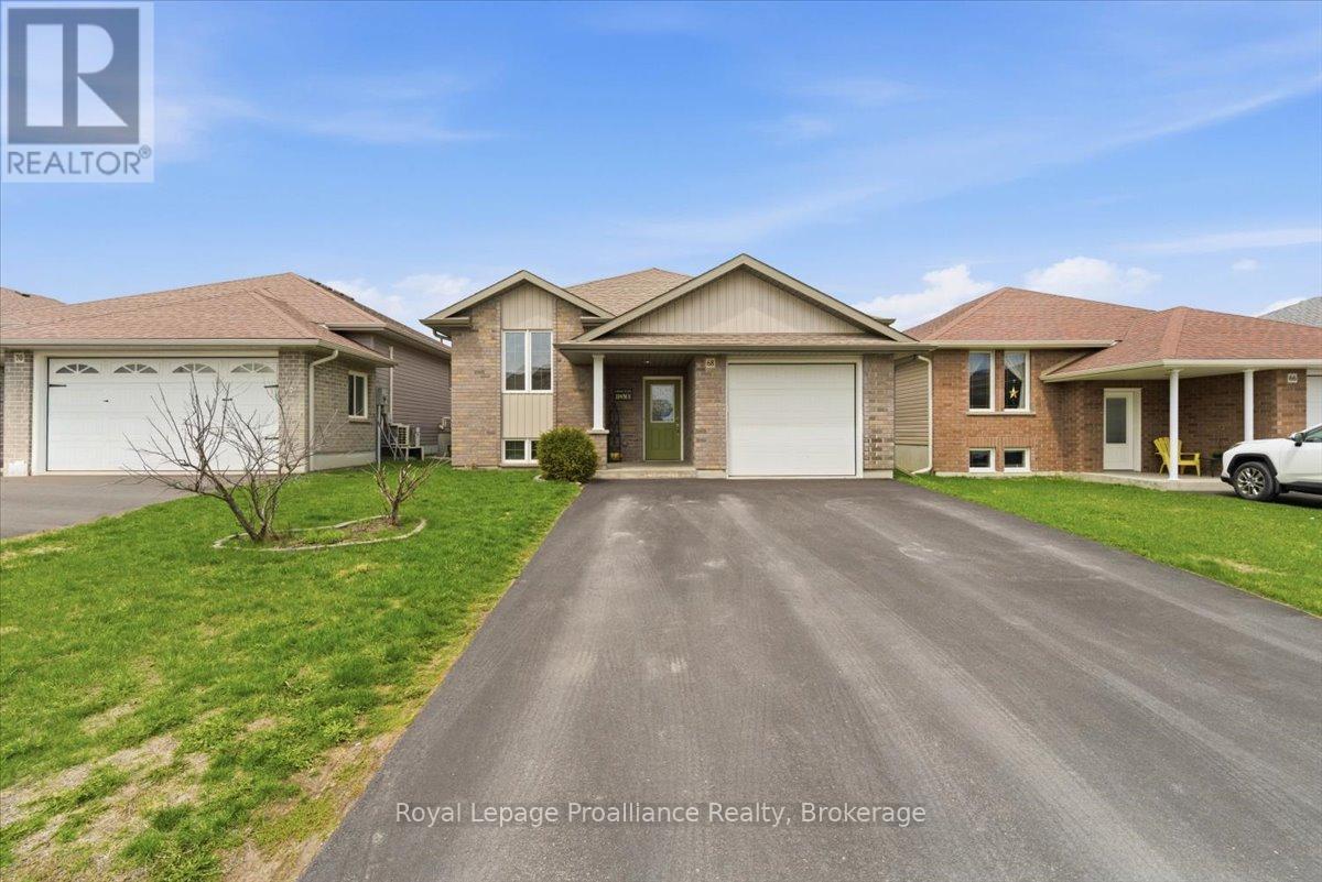 68 Cortland Crescent, Quinte West, Ontario  K8V 0E9 - Photo 2 - X13222584