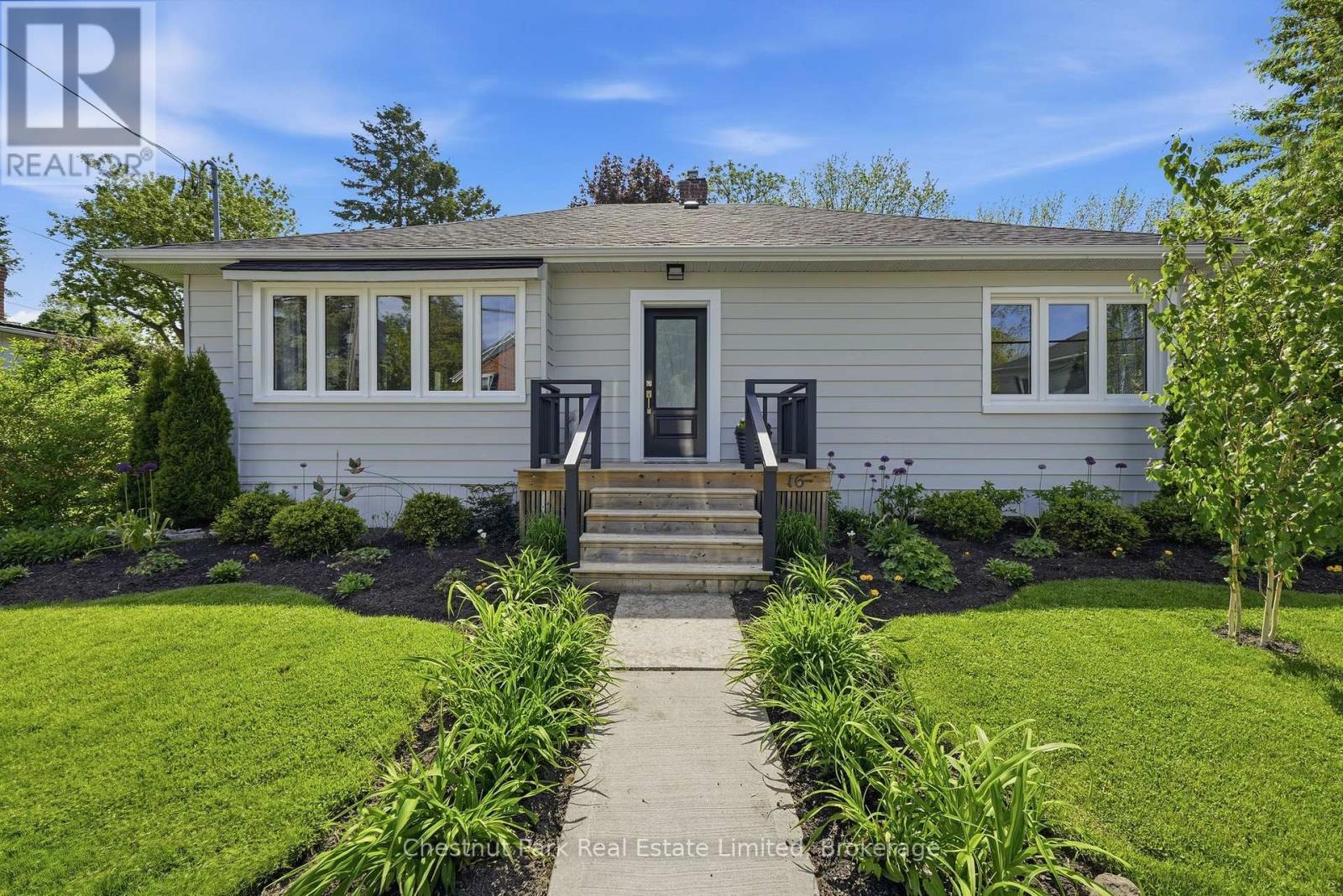 16 Jane Street, Prince Edward County, Ontario  K0K 2T0 - Photo 1 - X13222648