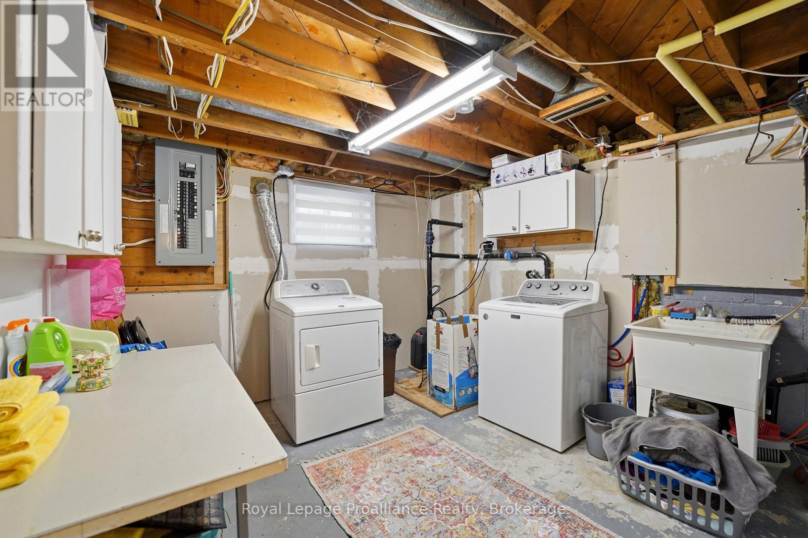 143 Avondale Road, Belleville, Ontario  K8P 4G4 - Photo 30 - X13222784