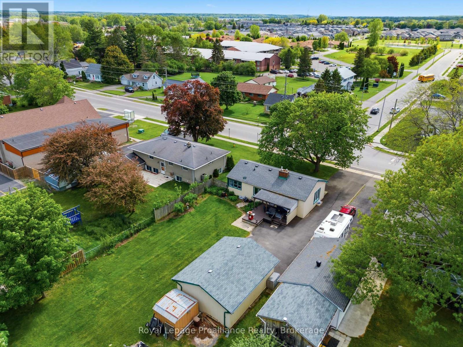 143 Avondale Road, Belleville, Ontario  K8P 4G4 - Photo 42 - X13222784