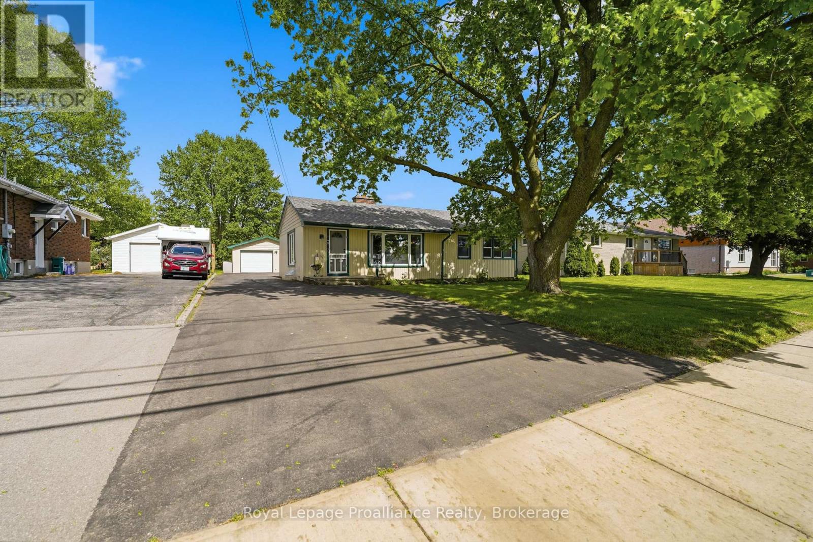 143 Avondale Road, Belleville, Ontario  K8P 4G4 - Photo 49 - X13222784