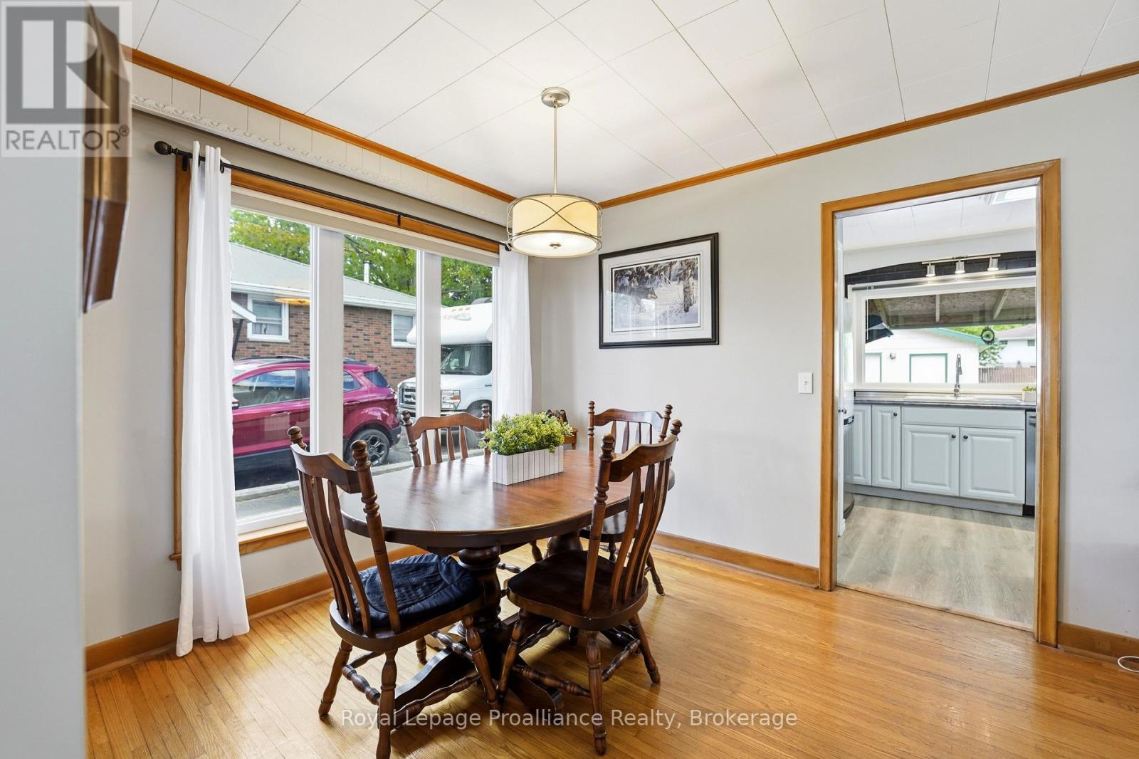 143 Avondale Road, Belleville, Ontario  K8P 4G4 - Photo 8 - X13222784