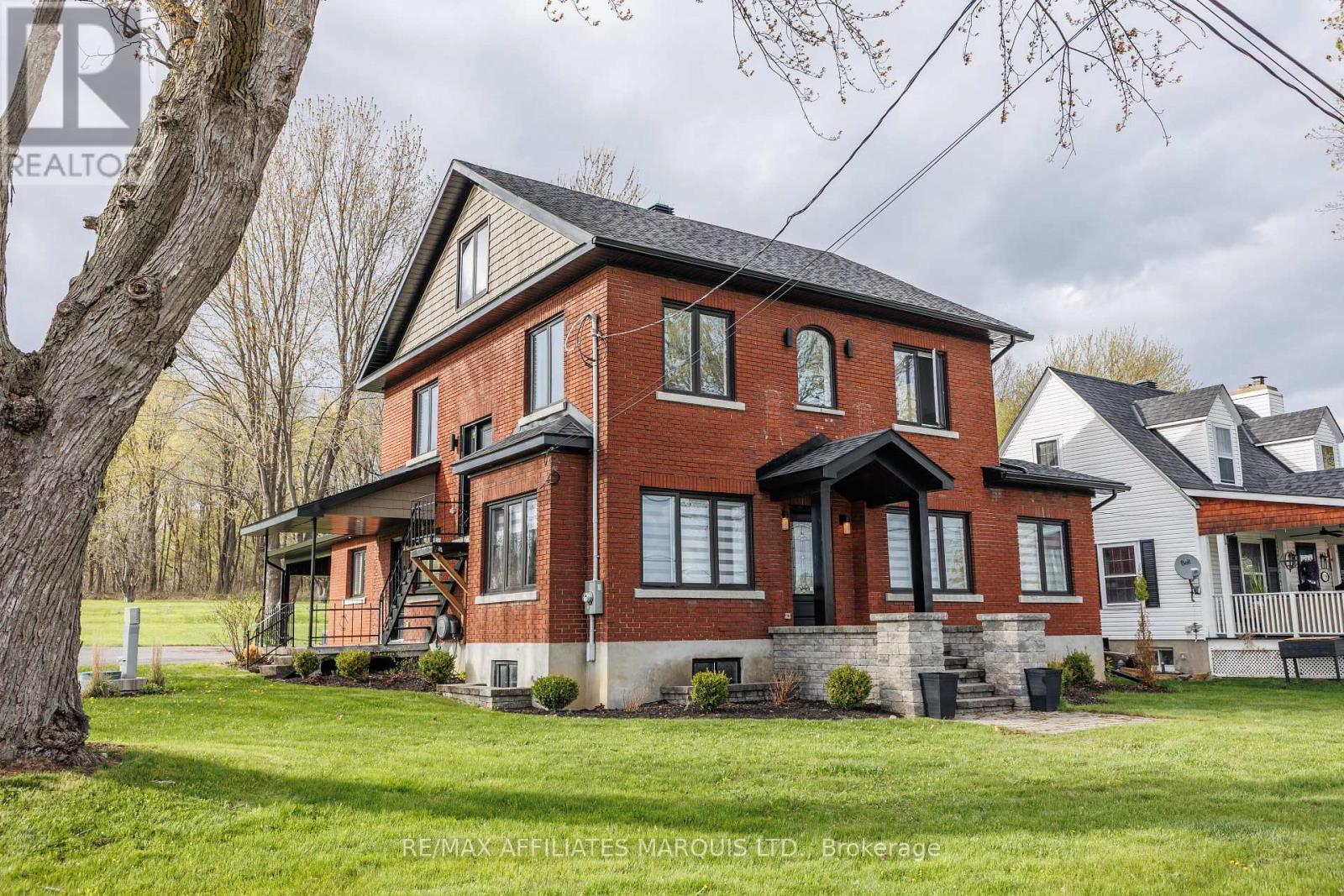 3314 MONTREAL ROAD, Cornwall, Ontario