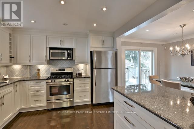 54 Brookview Drive, Toronto, Ontario  M6A 2K2 - Photo 16 - C13222574