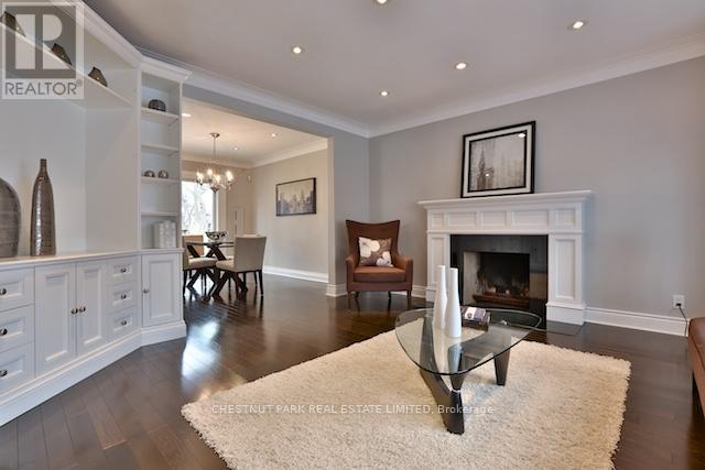 54 Brookview Drive, Toronto, Ontario  M6A 2K2 - Photo 5 - C13222574