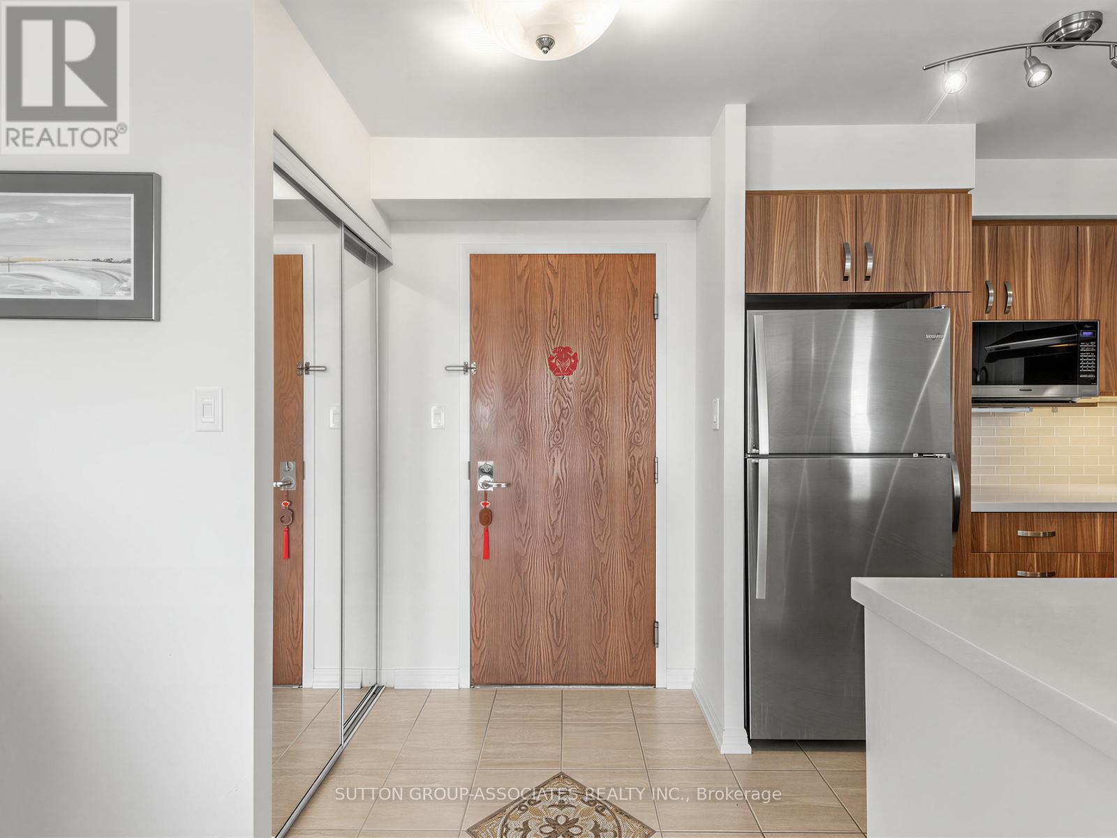 1706 - 23 Lorraine Drive, Toronto, Ontario  M2N 6Z6 - Photo 3 - C13222676