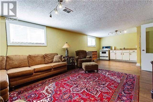 261 Betty Ann Drive, Toronto, Ontario  M2R 1A9 - Photo 15 - C13222748