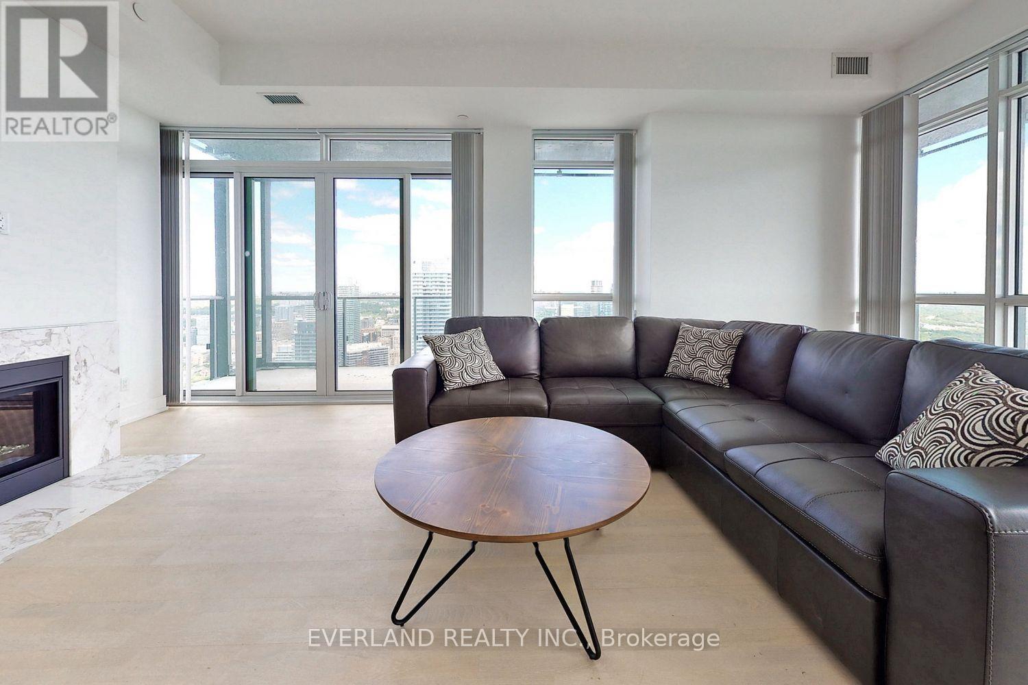 6105 - 7 Grenville Street, Toronto, Ontario  M4Y 1A1 - Photo 9 - C13222848