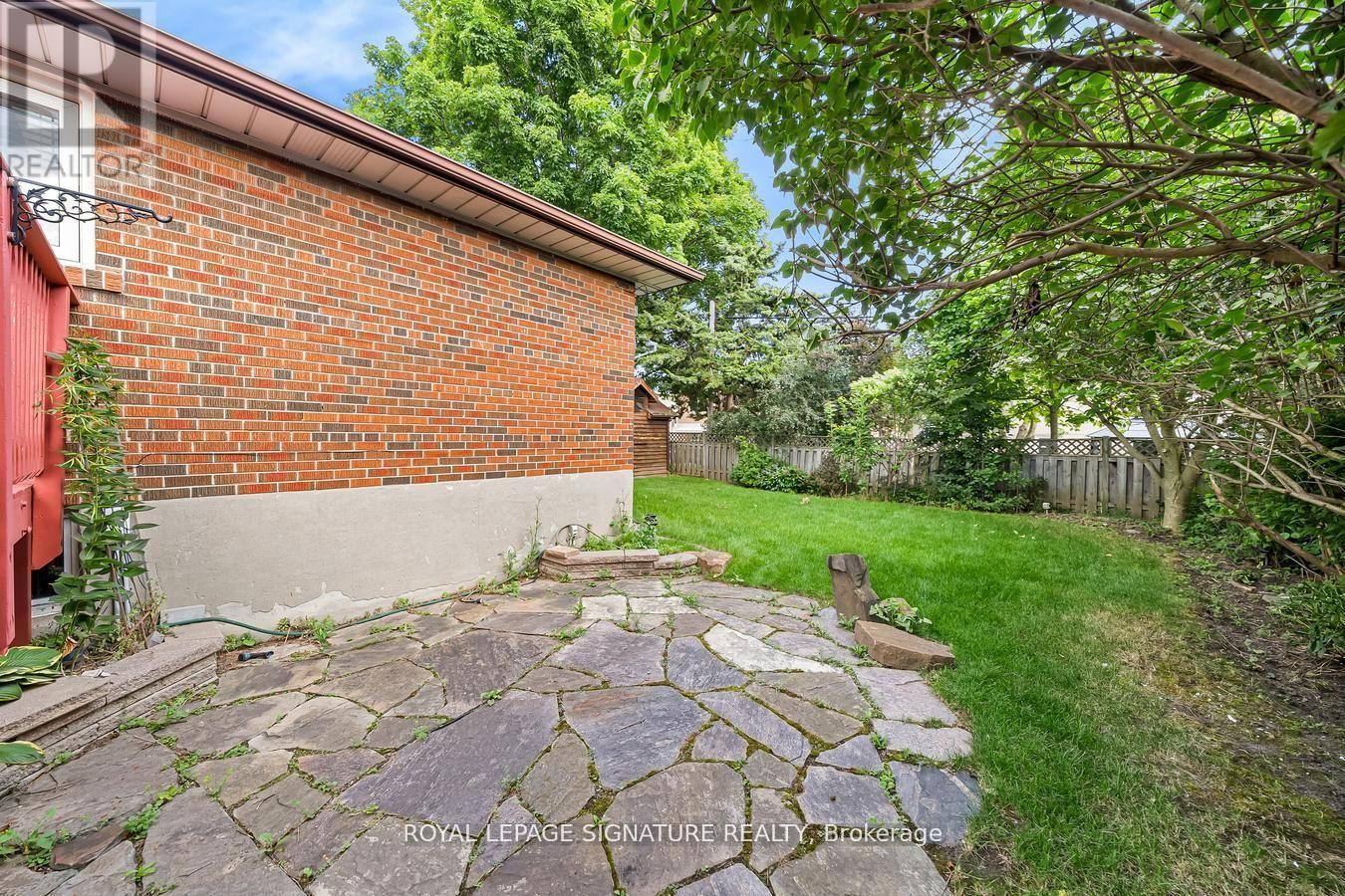 21 Broadlands Boulevard, Toronto, Ontario  M3A 1J1 - Photo 36 - C13222874