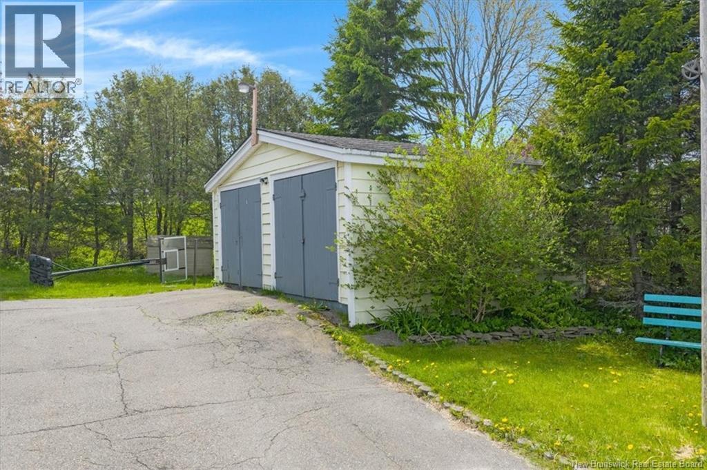 360 Riverview Drive, Saint John, New Brunswick  E2M 1M7 - Photo 24 - NB140254