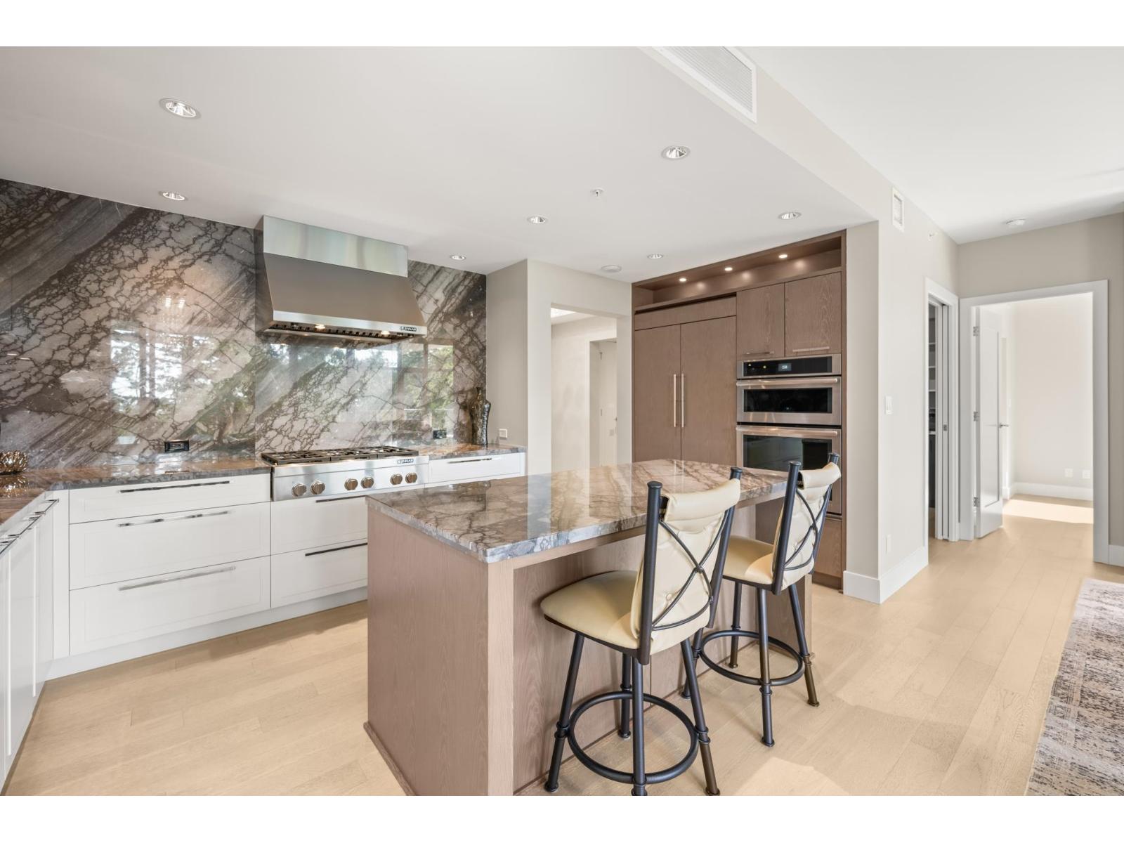 807 1501 Vidal Street, White Rock, British Columbia  V4B 0B5 - Photo 3 - R3129380