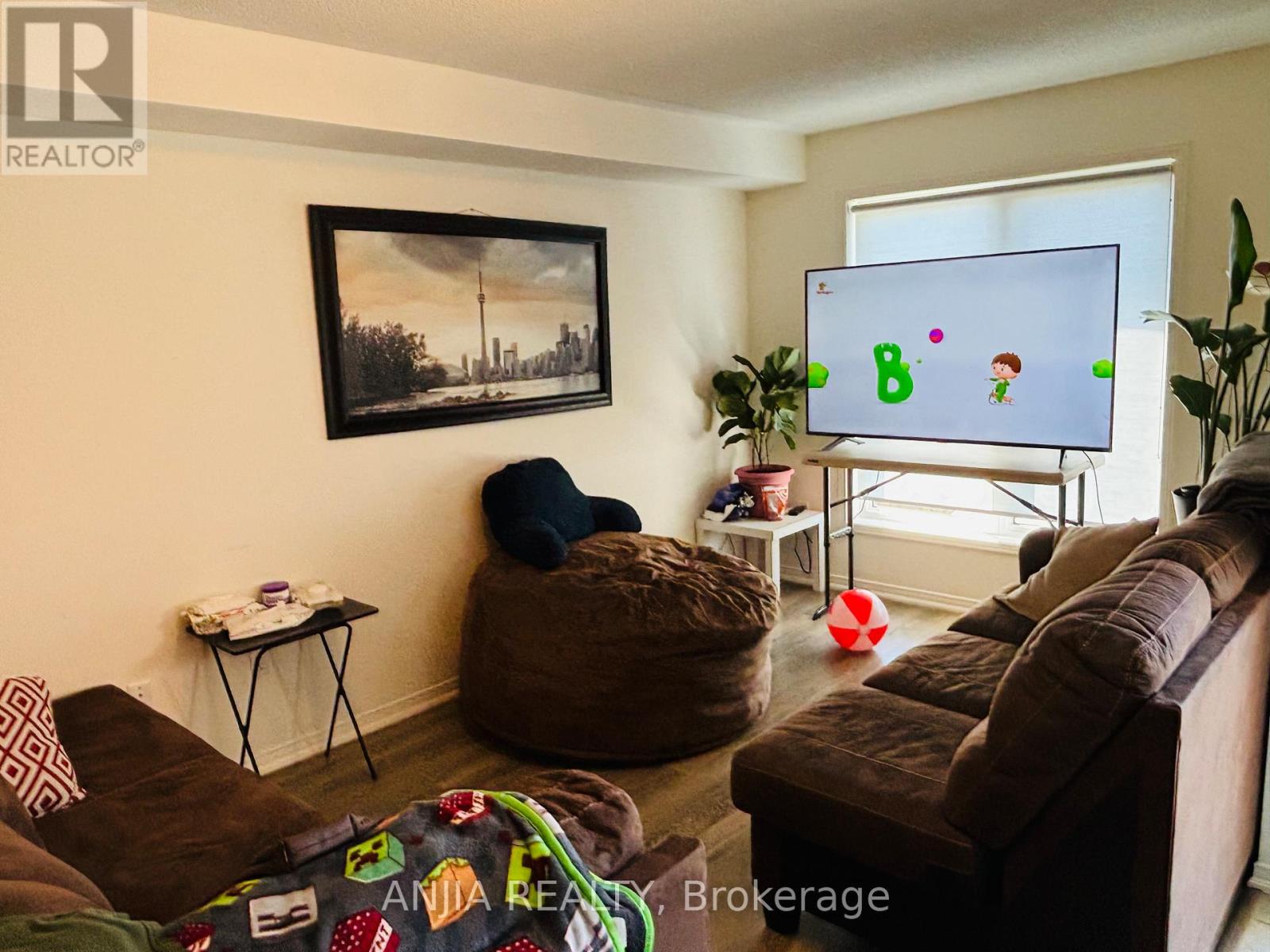 169 Dance Act Avenue, Oshawa, Ontario  L1L 0H4 - Photo 2 - E13222486