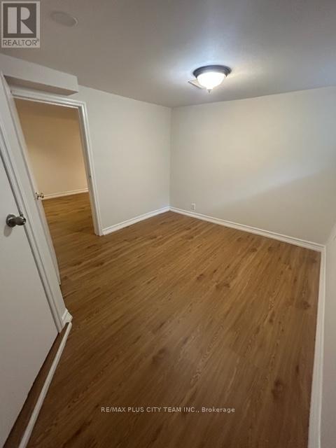 Bsmt - 686 Sammon Avenue, Toronto, Ontario  M4C 2E2 - Photo 11 - E13222512