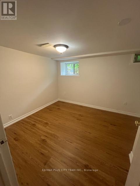 Bsmt - 686 Sammon Avenue, Toronto, Ontario  M4C 2E2 - Photo 13 - E13222512
