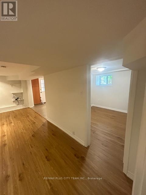 Bsmt - 686 Sammon Avenue, Toronto, Ontario  M4C 2E2 - Photo 9 - E13222512