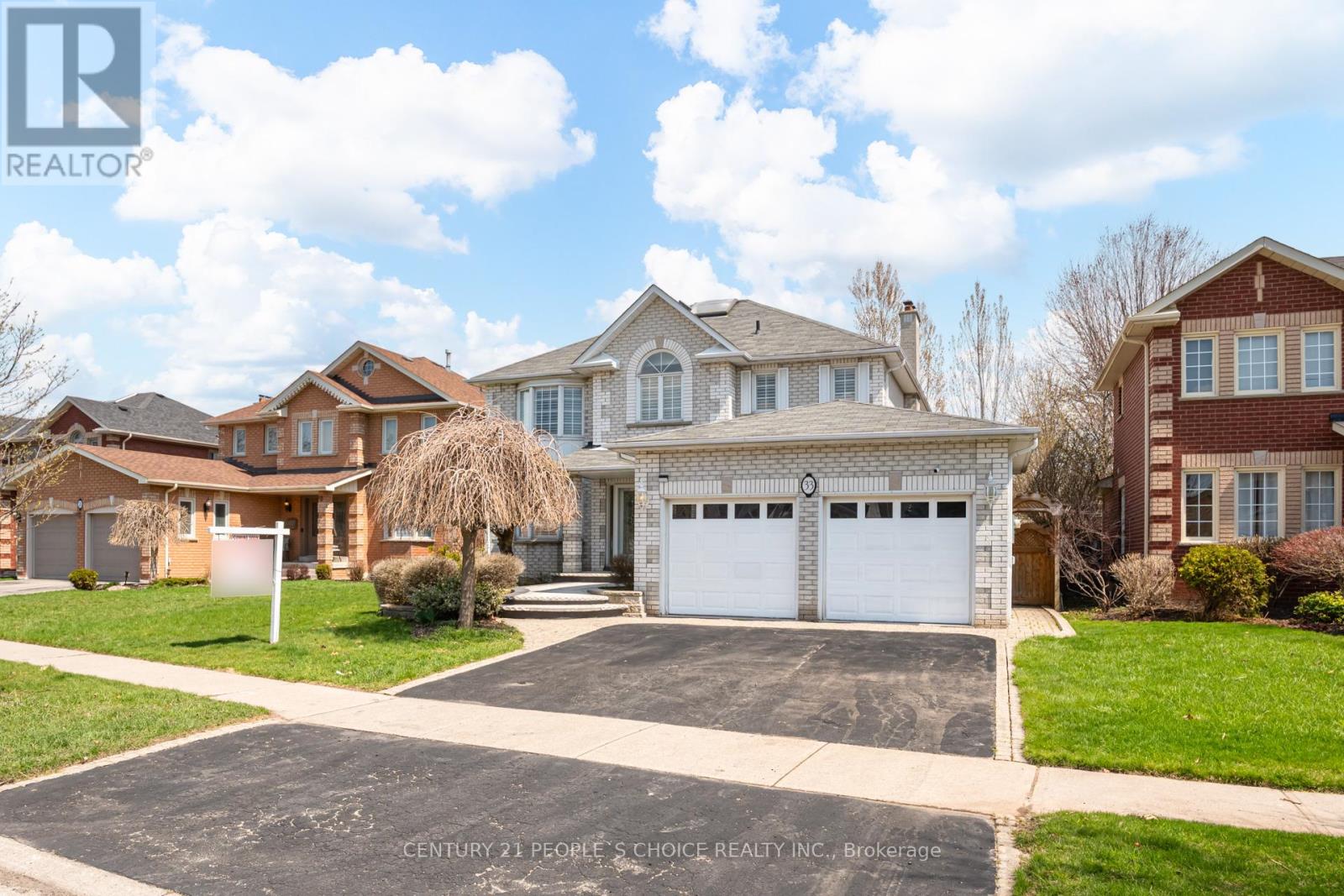 33 Billings Street, Whitby, Ontario  L1N 9C1 - Photo 3 - E13222594