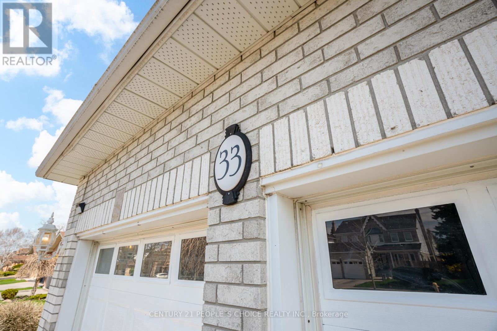 33 Billings Street, Whitby, Ontario  L1N 9C1 - Photo 4 - E13222594