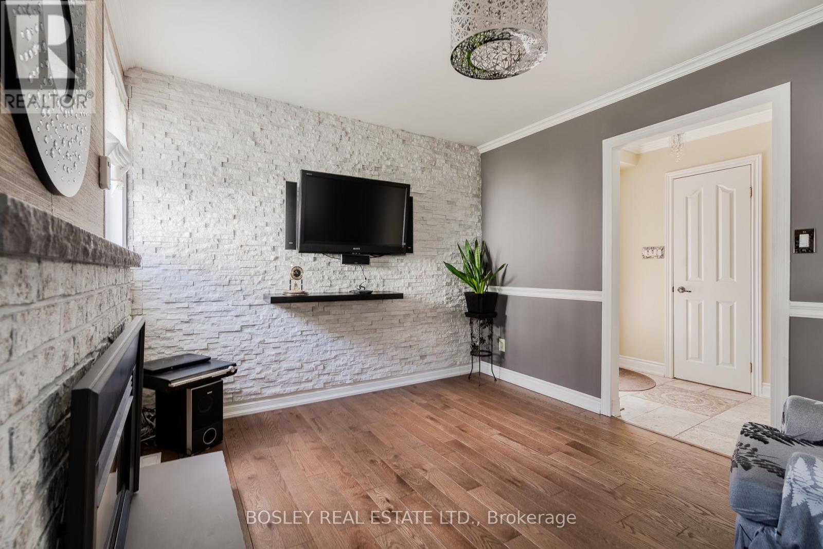 171 Simonston Boulevard, Markham, Ontario  L3T 4M1 - Photo 5 - N13222504