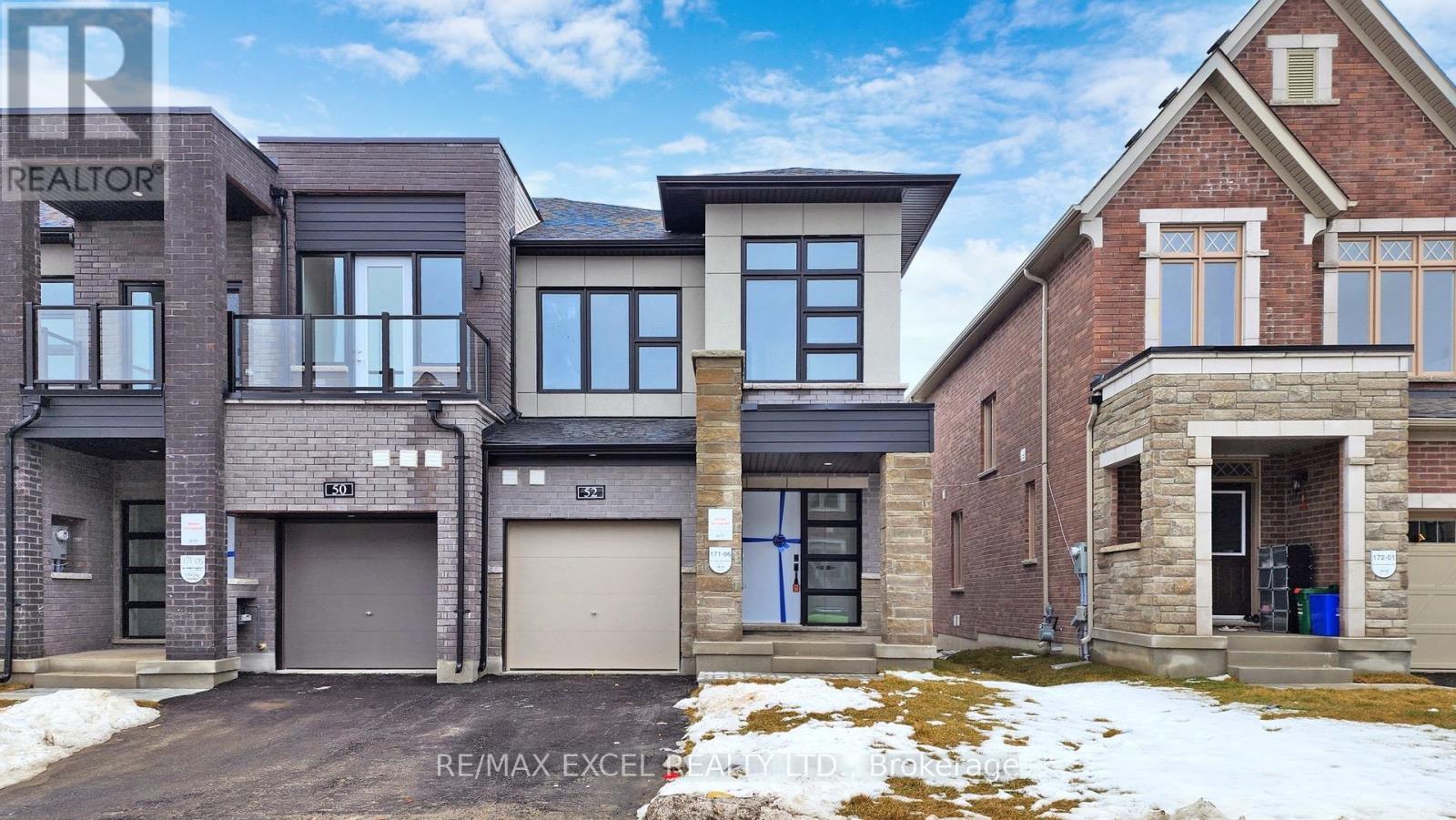 52 HARVEY BUNKER CRESCENT, Markham, Ontario