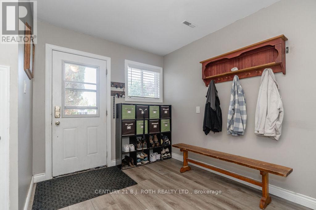 2823 Small Street, Innisfil, Ontario  L9S 1H2 - Photo 22 - N13222616