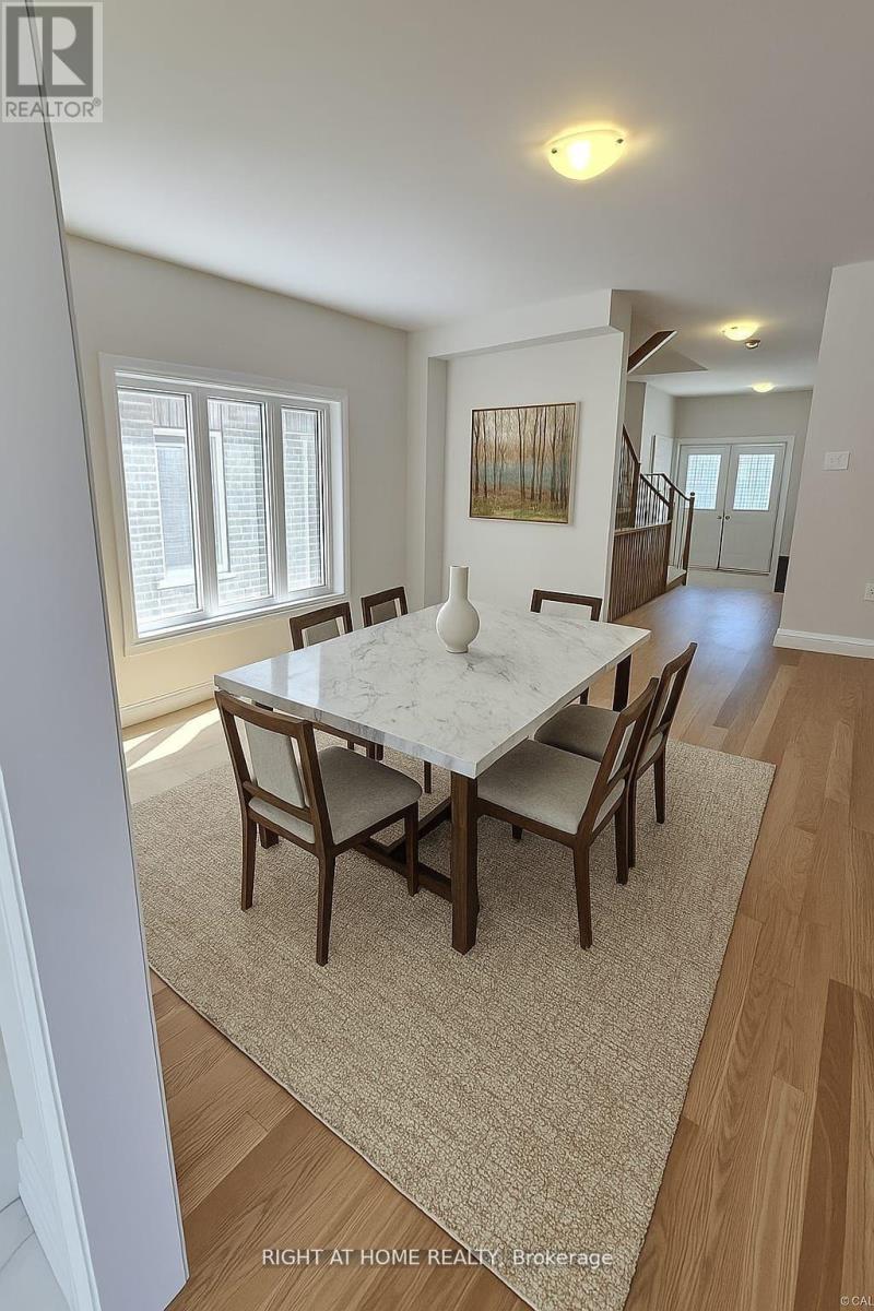 8 La Reine Avenue, Richmond Hill, Ontario  L4E 1N7 - Photo 2 - N13222658