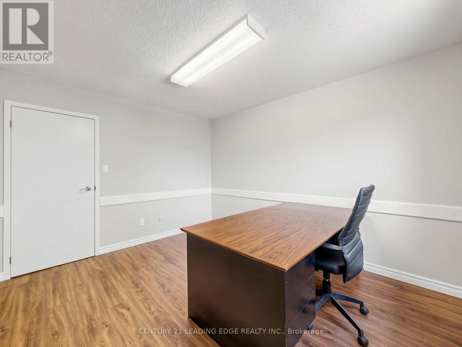 21 Metro Road S, Georgina, Ontario  L4P 1V7 - Photo 23 - N13222780