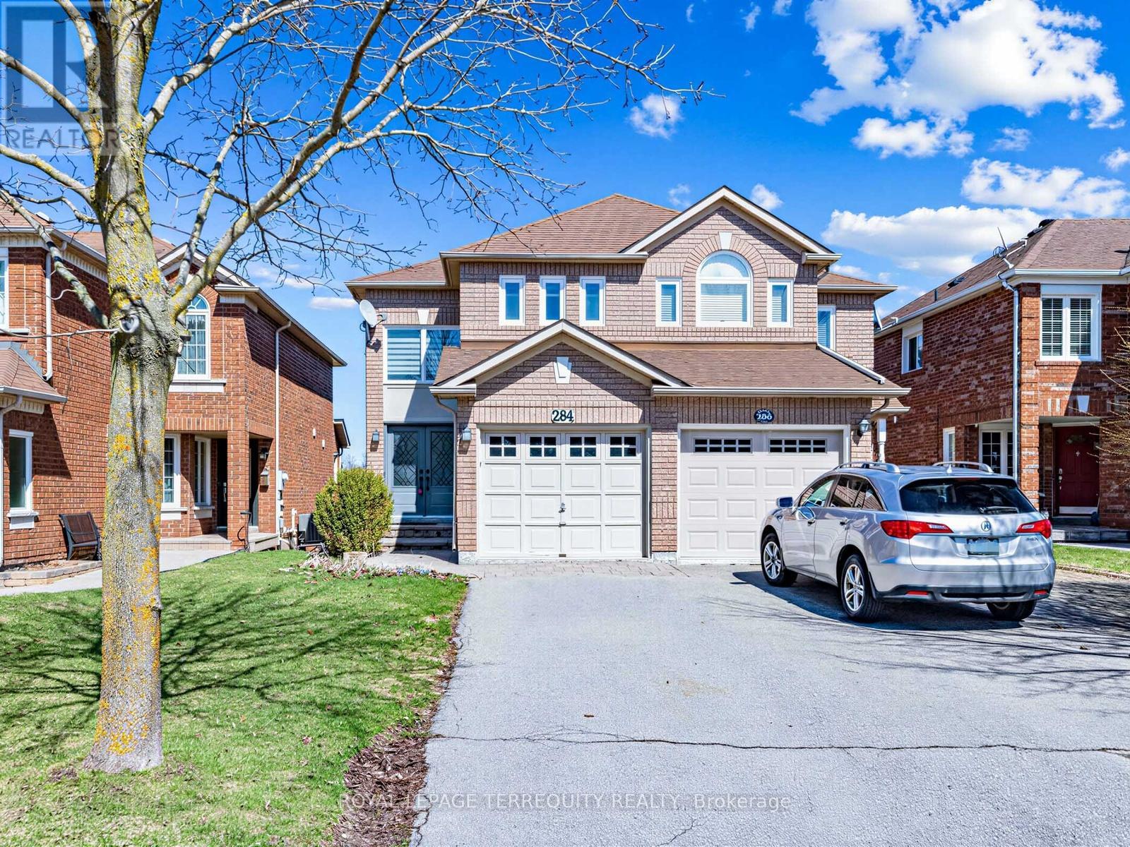 284 Pinnacle Trail, Aurora, Ontario  L4G 7G2 - Photo 3 - N13222854