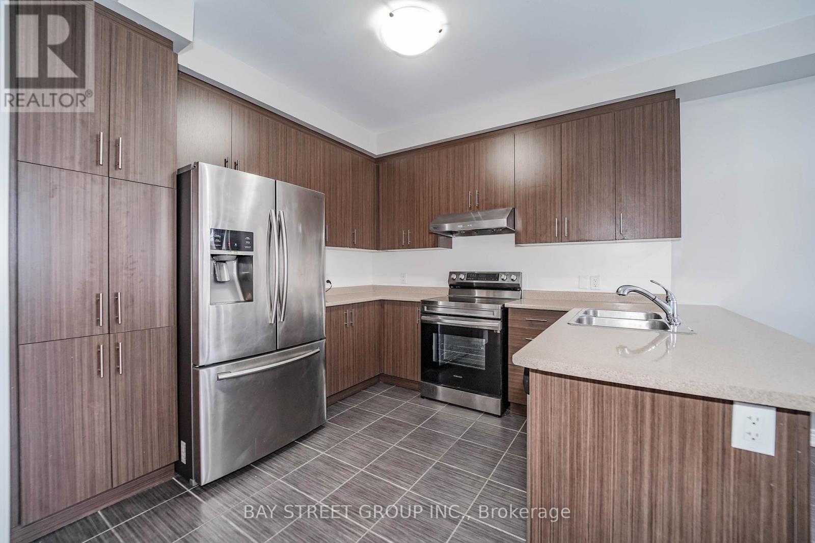 7 Gordon Landon Drive, Markham, Ontario  L6B 0X9 - Photo 16 - N13222880