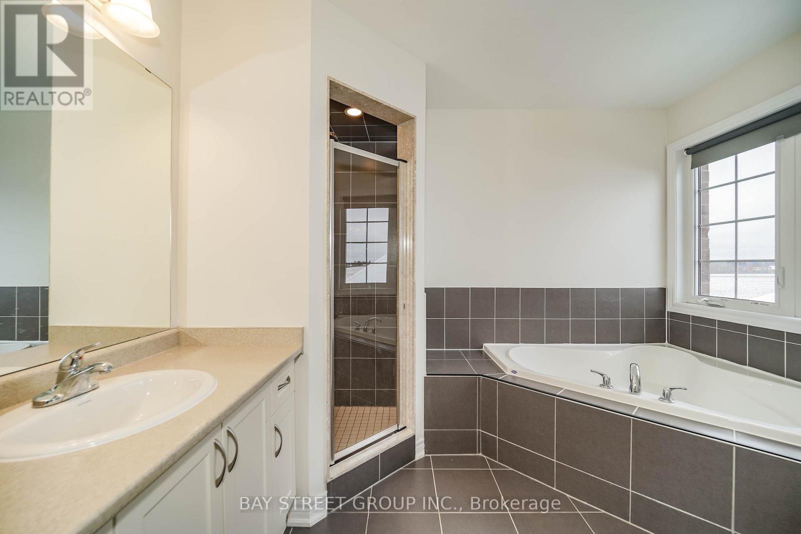 7 Gordon Landon Drive, Markham, Ontario  L6B 0X9 - Photo 41 - N13222880