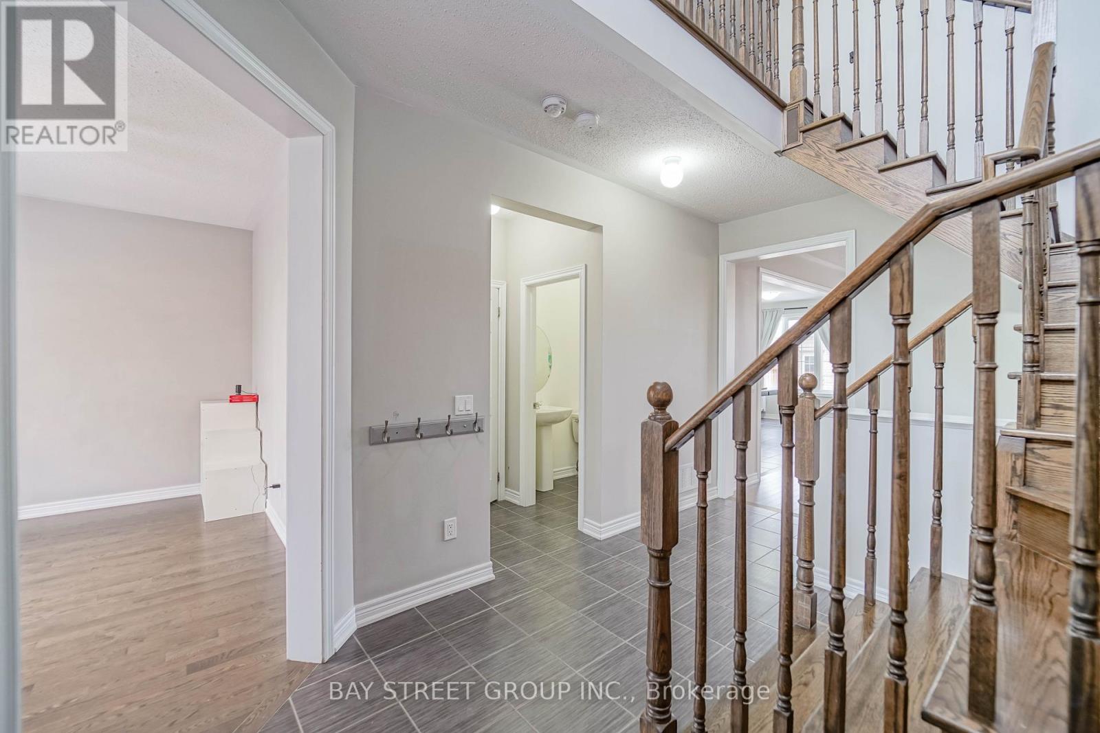 7 Gordon Landon Drive, Markham, Ontario  L6B 0X9 - Photo 9 - N13222880