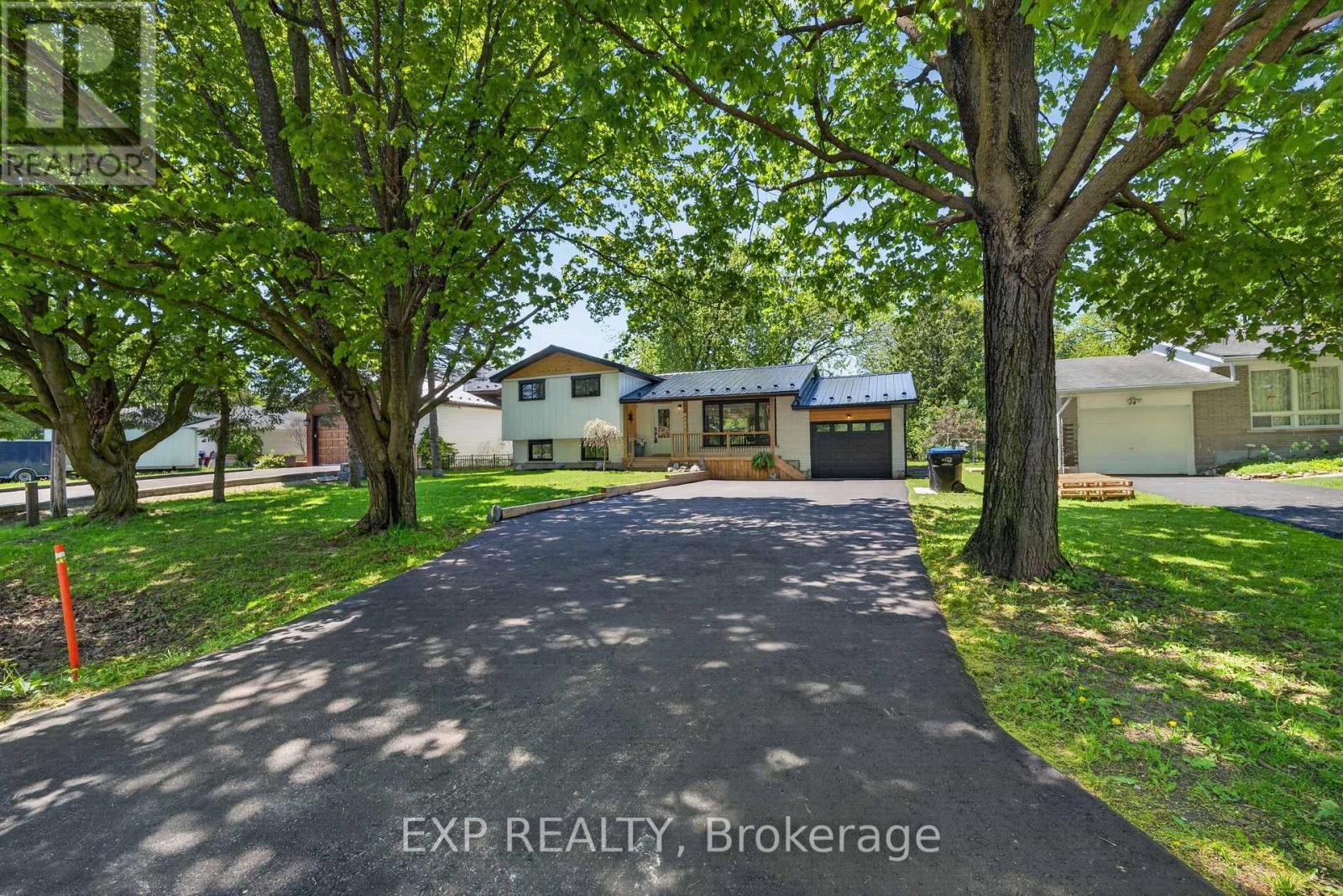 92 Mary Street, Clearview (Creemore), Ontario  L0M 1G0 - Photo 3 - S13222482