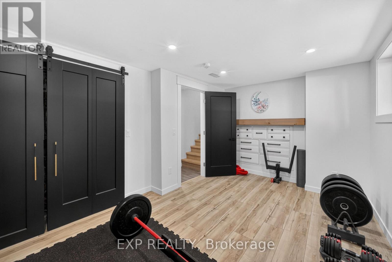 92 Mary Street, Clearview (Creemore), Ontario  L0M 1G0 - Photo 31 - S13222482