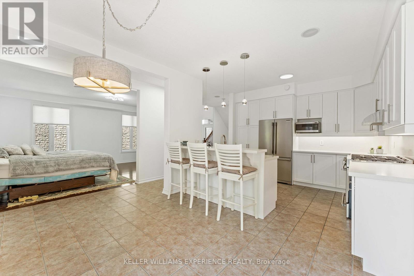 169 Birkhall Place, Barrie (Innis-Shore), Ontario  L4N 0K9 - Photo 13 - S13222664