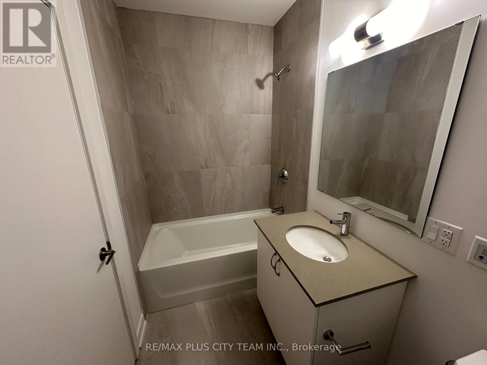 1108 - 56 Lakeside Terrace, Barrie (Little Lake), Ontario  L4M 7B9 - Photo 14 - S13222818