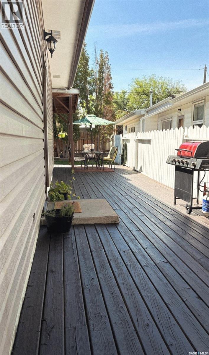 1406 Ashley Drive, Swift Current, Saskatchewan S9H 1N5 - Photo 20 - SK037681