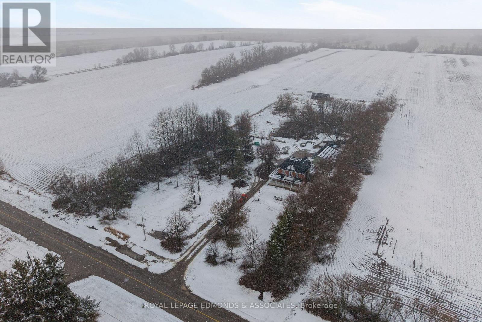 2061 Kerr Line, Whitewater Region, Ontario  K0J 1V0 - Photo 4 - X12987358