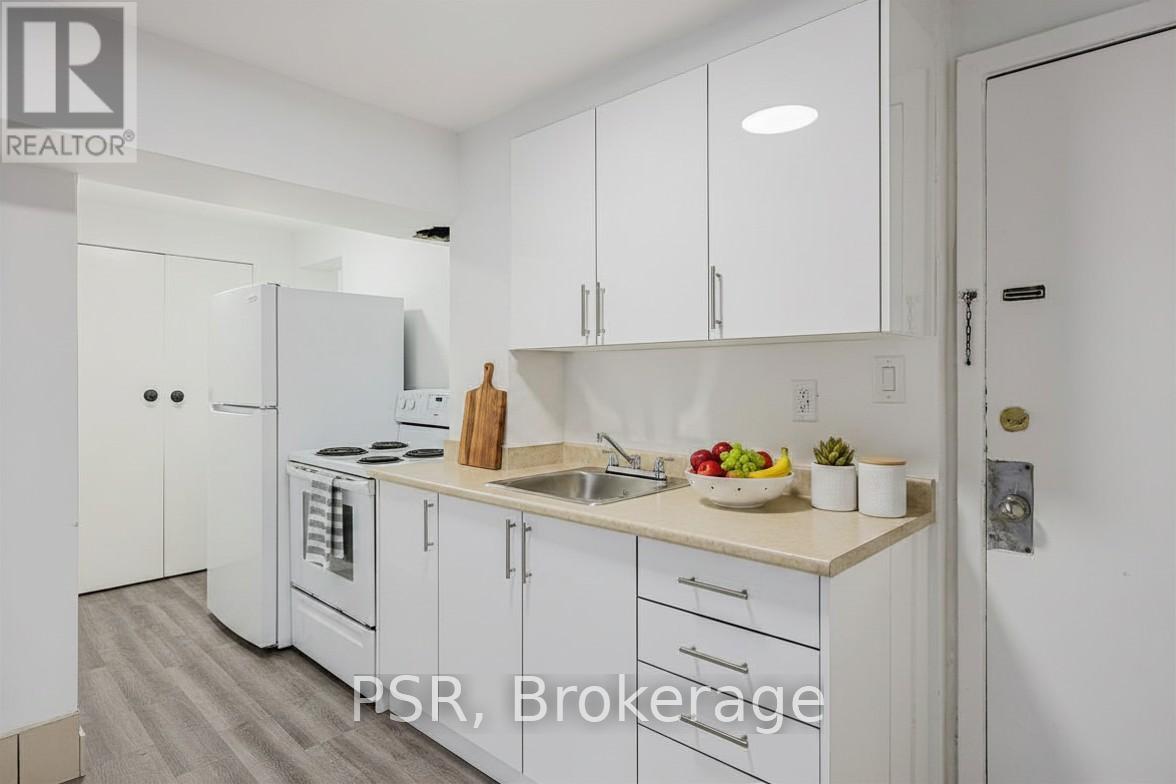 102 - 2208 Dufferin Street, Toronto, Ontario  M6E 3R8 - Photo 4 - W13222678