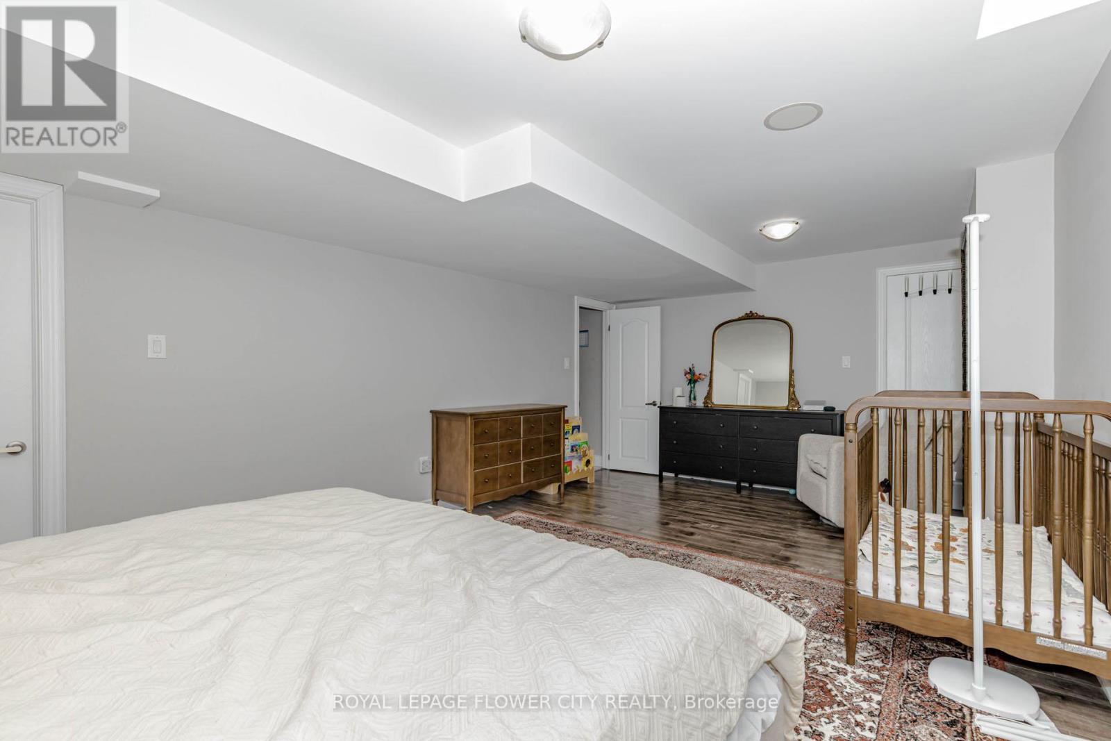 1058 Agram Drive, Oakville, Ontario  L6H 7L6 - Photo 45 - W13222710