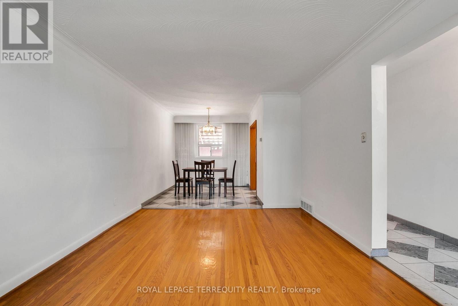 57 Calico Drive, Toronto, Ontario  M3L 1V7 - Photo 10 - W13222764