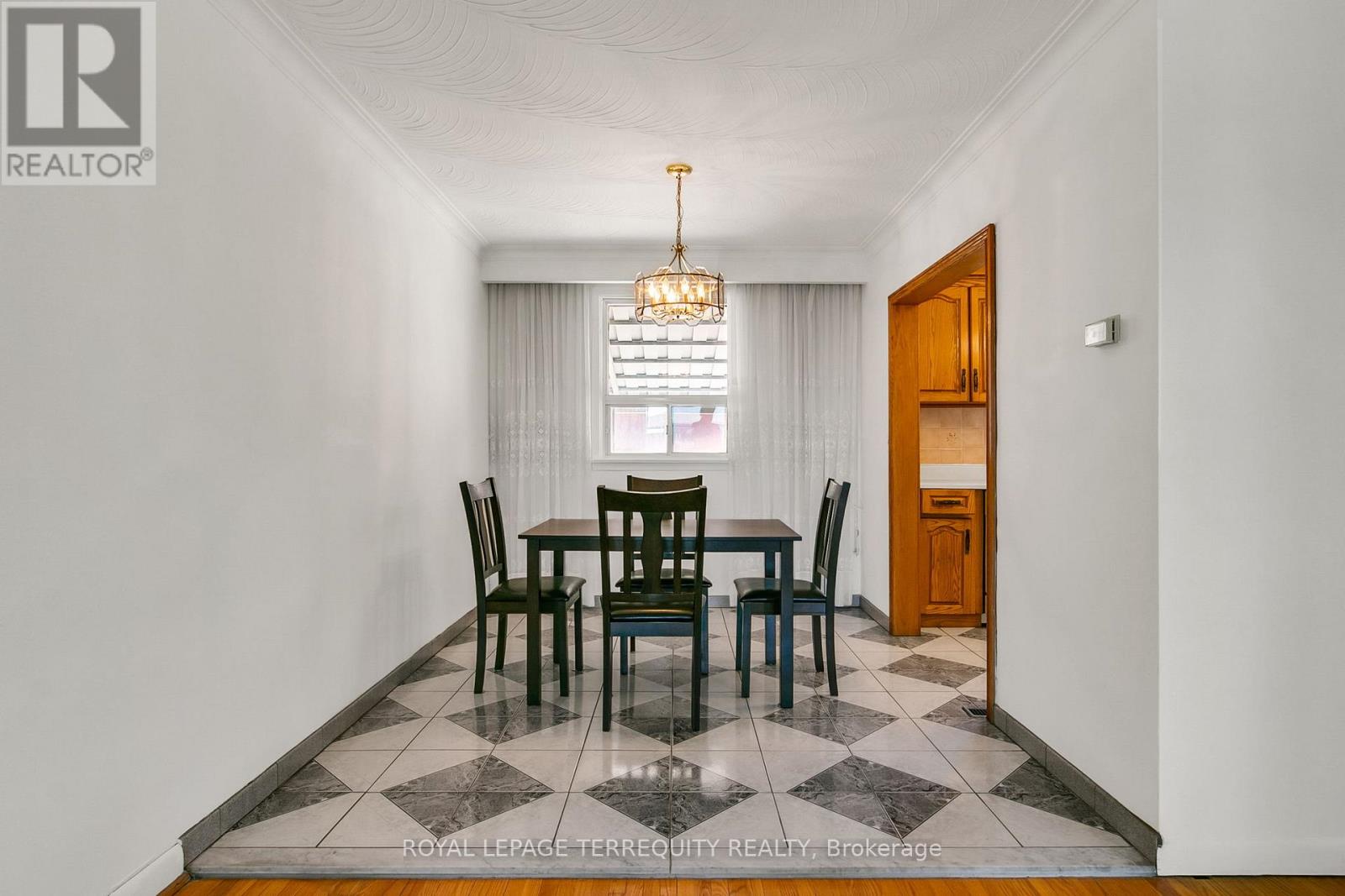 57 Calico Drive, Toronto, Ontario  M3L 1V7 - Photo 16 - W13222764